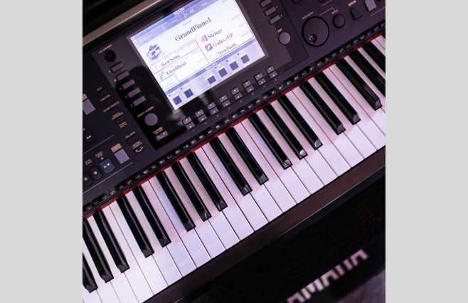 Used Yamaha CVP307 Satin Rosewood Digital Piano Complete Package (SN:GBRCLZ01012) - Image 6